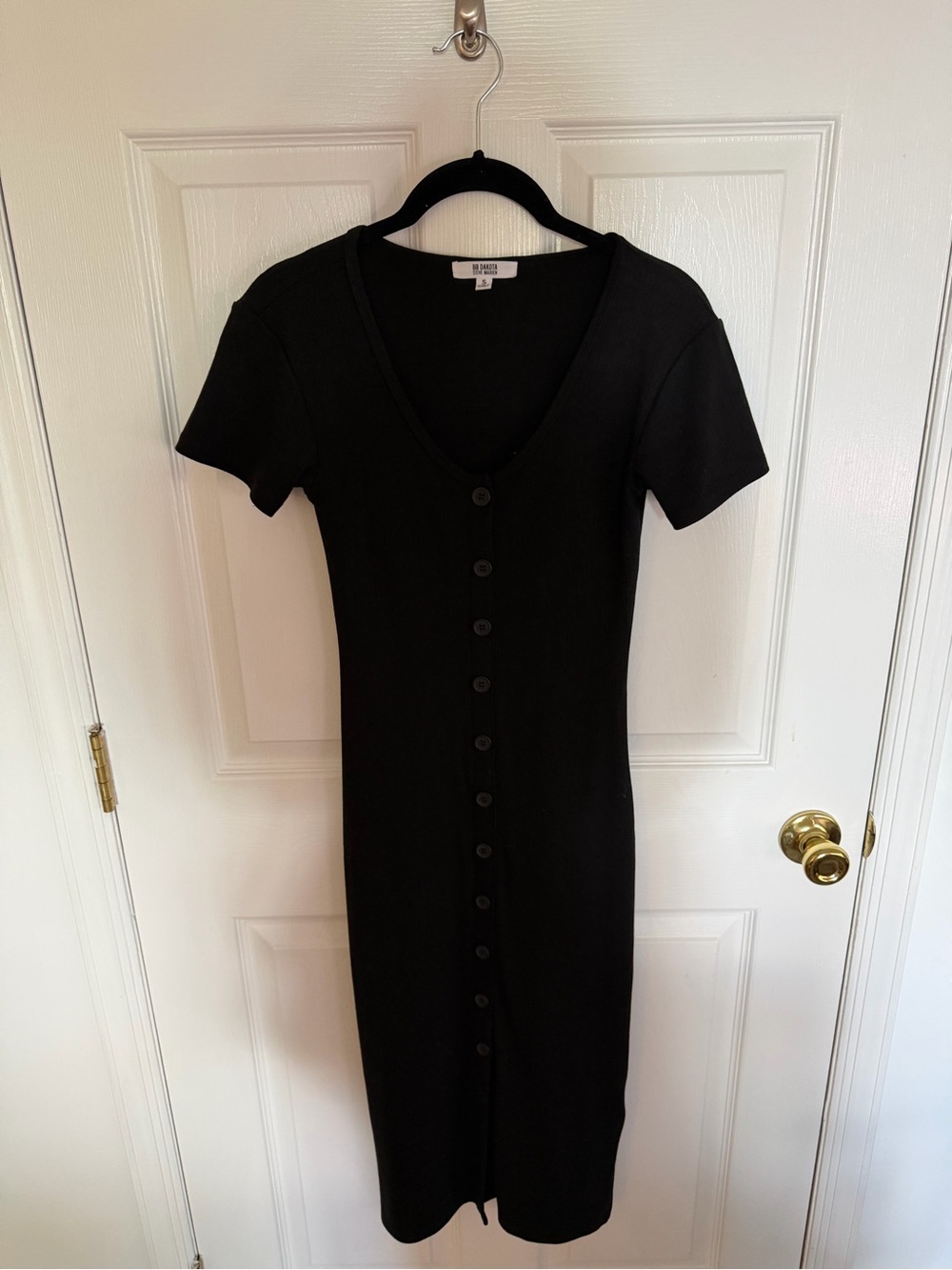 BB Dakota Black Ribbed Button-Front Midi Dress